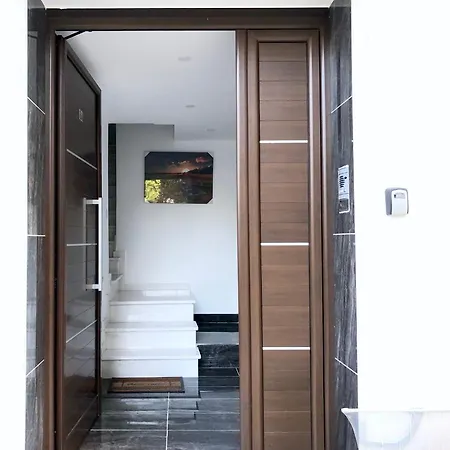 Apartment Seafront - 2 Bedroom Modern