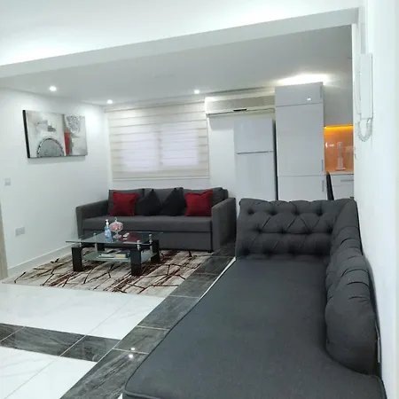 Seafront - 2 Bedroom Modern *